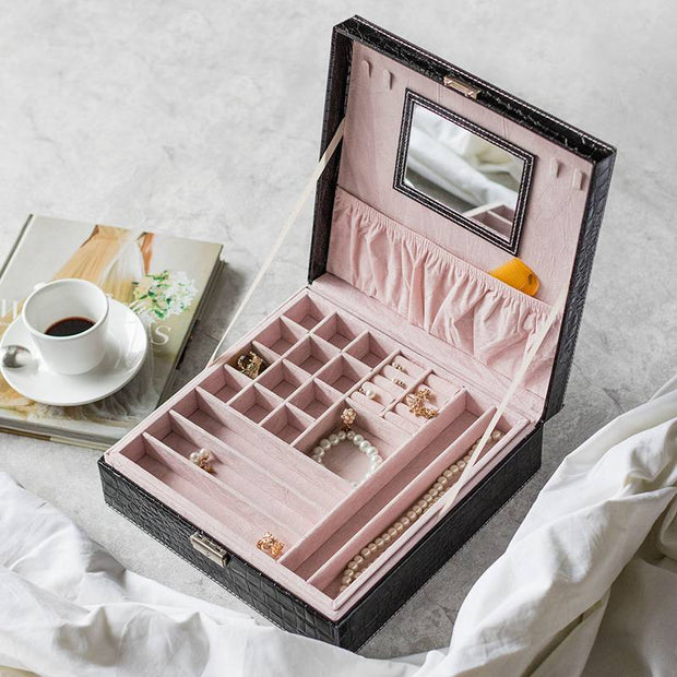 Casegrace Two-Layer Leather Jewelry Box Decorative Organizer Display Storage Case Tray with Lock and Key